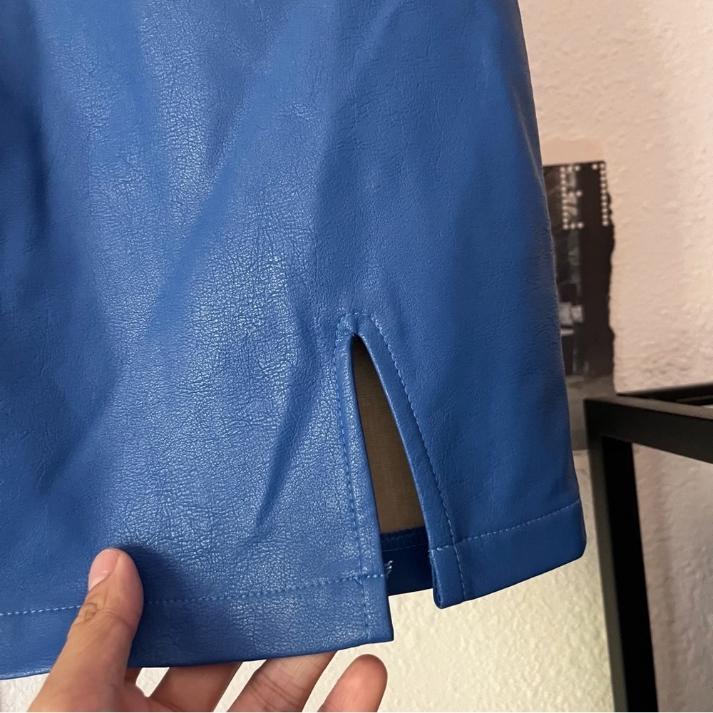 FASHION BRAND COMPANY blue pu pleather faux leather high rise waist mini skirt - Picture 2 of 4